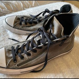 Gray Zipper Converse🔘🔘